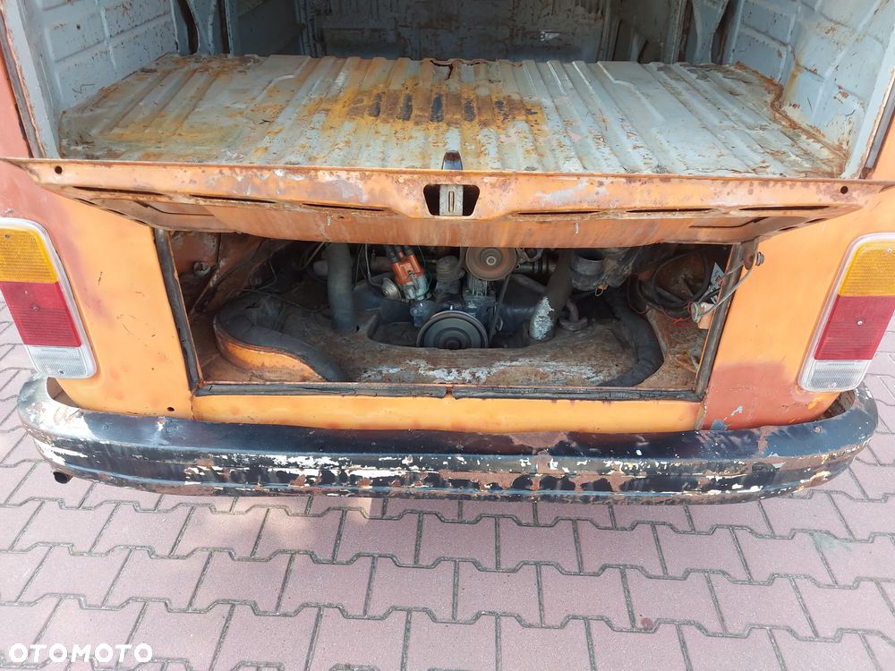 Volkswagen Transporter - 7