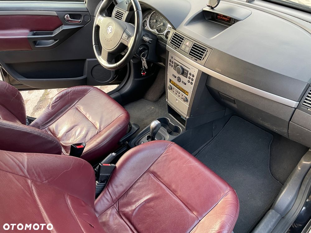 Opel Meriva 1.6 16V Cosmo Easytronic - 16