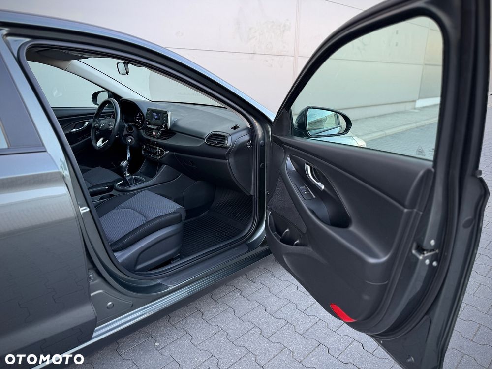 Hyundai i30 1.5 DPI Modern - 26