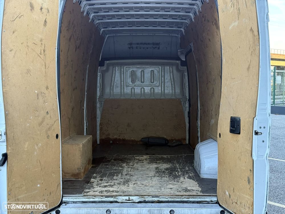 Peugeot Boxer 2.2 BlueHDi 140 S&S 335 L4H3 - 15