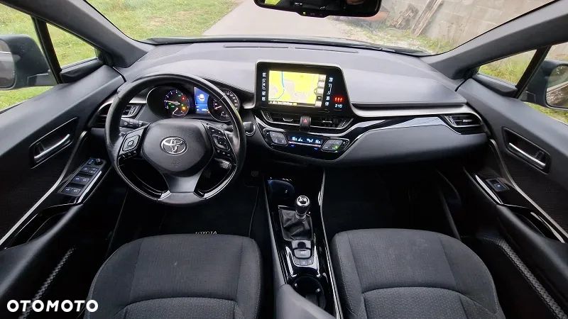 Toyota C-HR 1.2 Turbo Team Deutschland - 3