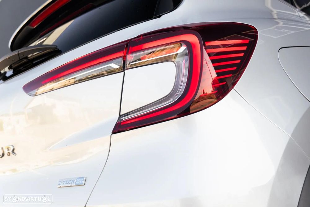 Renault Captur 1.8 E-Tech Full Hybrid Techno - 35