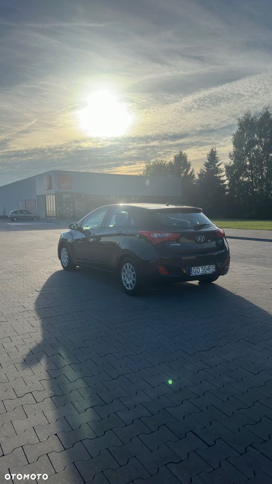 Hyundai i30 1.4 Classic + - 4
