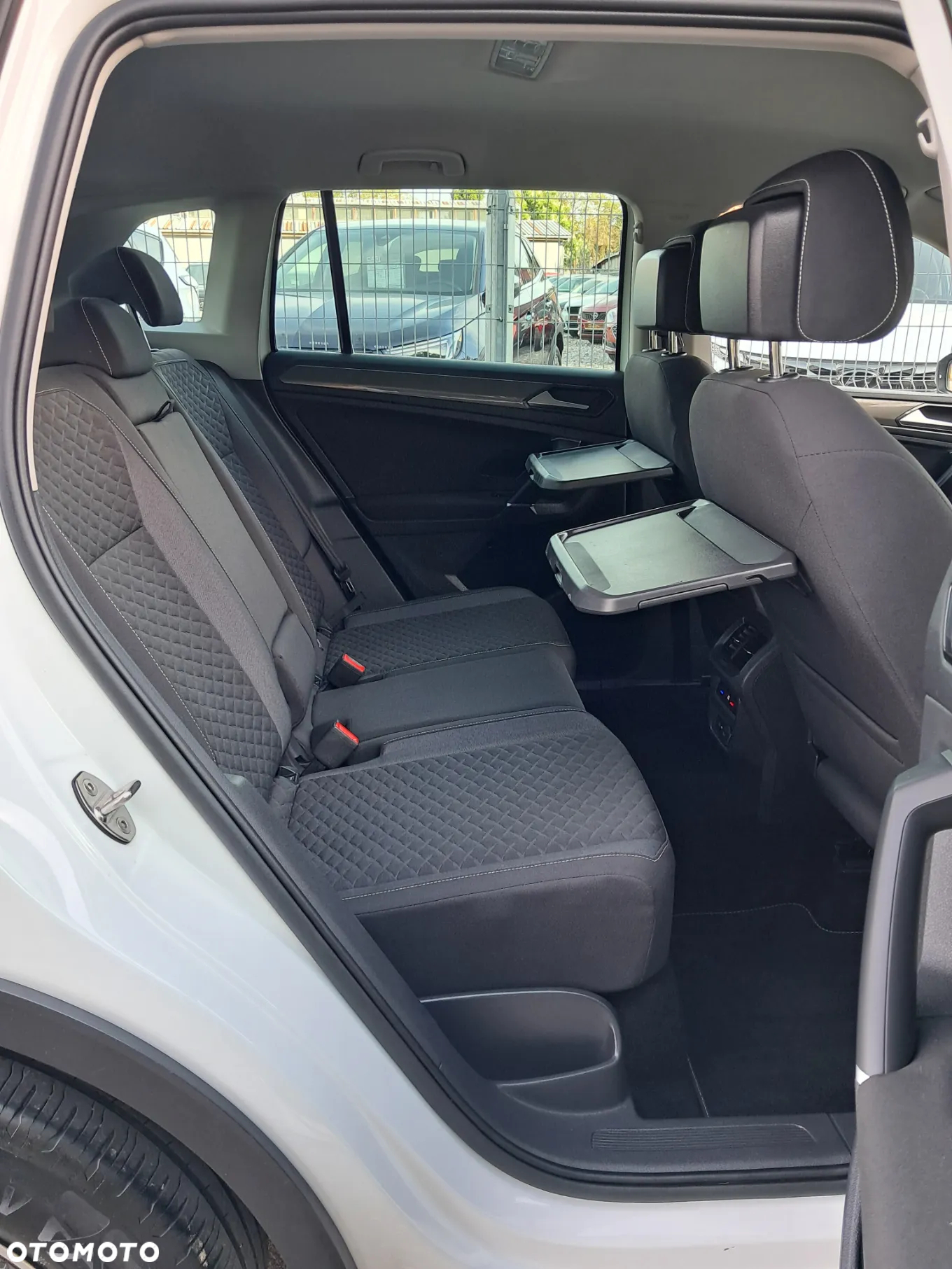 Volkswagen Tiguan - 13