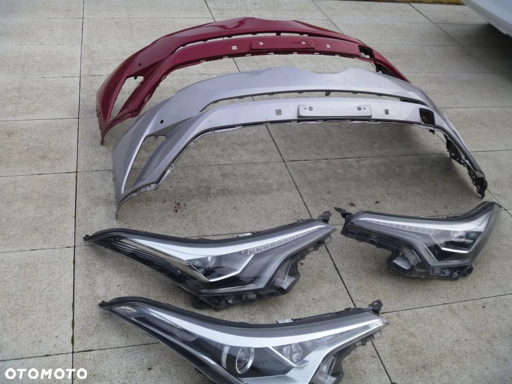 TOYOTA C-HR LAMPA SOCZEWKA LED PRAWA ORYGINAŁ - 1