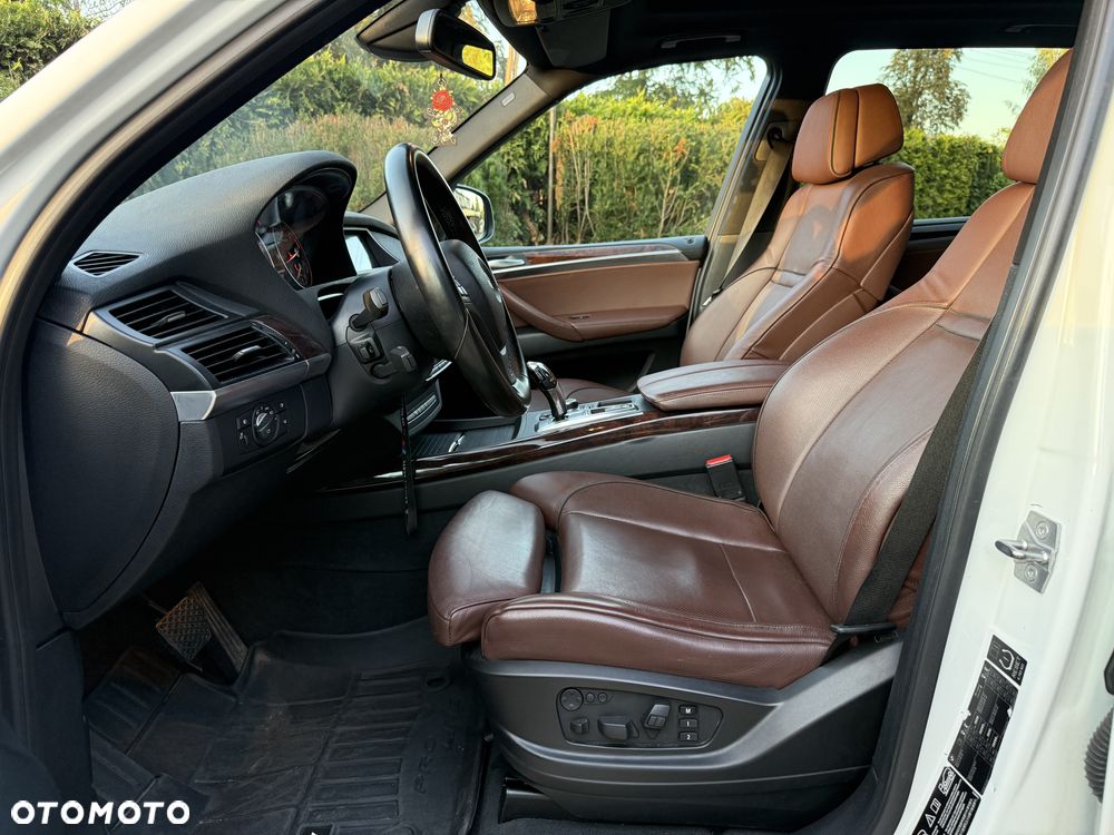 BMW X5 3.5i xDrive - 25