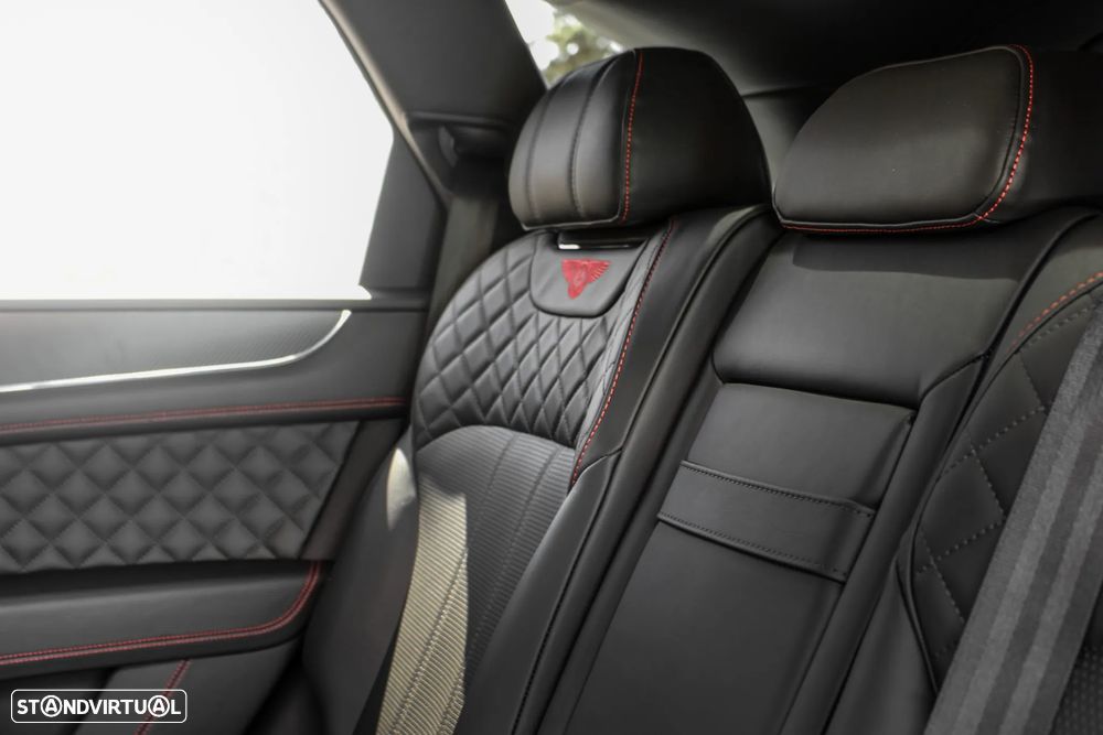 Bentley Bentayga V8 - 11