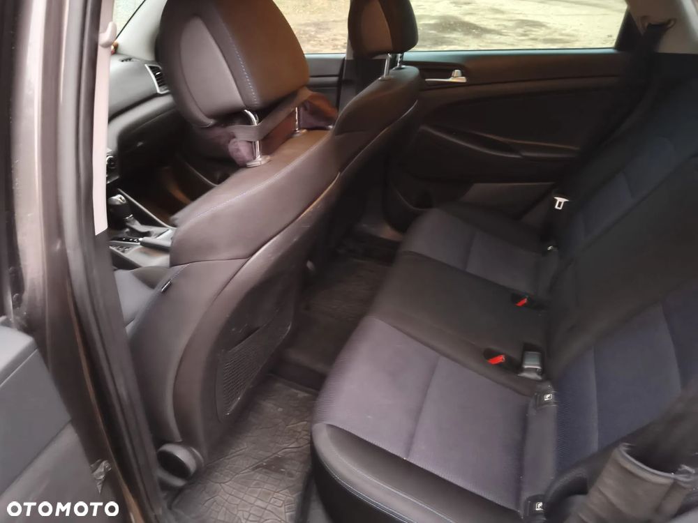 Hyundai Tucson 1.7 CRDI BlueDrive Style 2WD DCT - 24