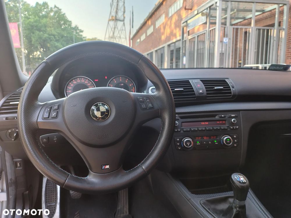 BMW Seria 1 135i Edition Sport - 23