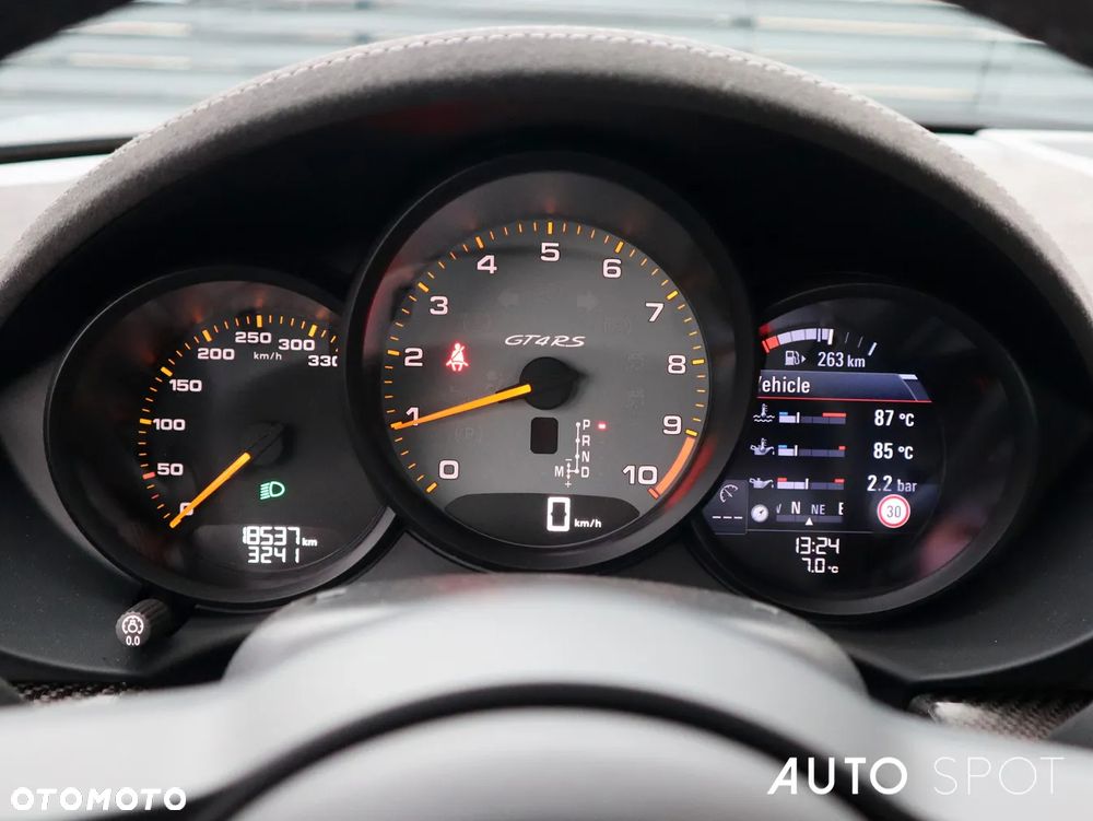 Porsche 718 Cayman GT4 RS - 32