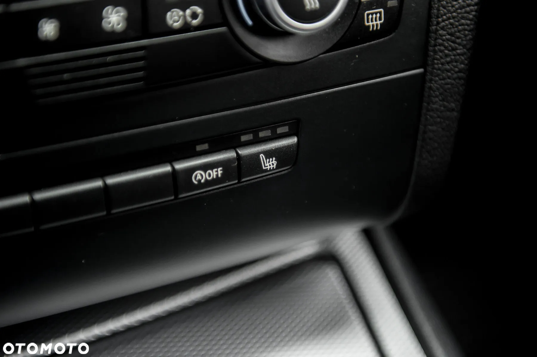 BMW Seria 1 118d Sport Line - 29