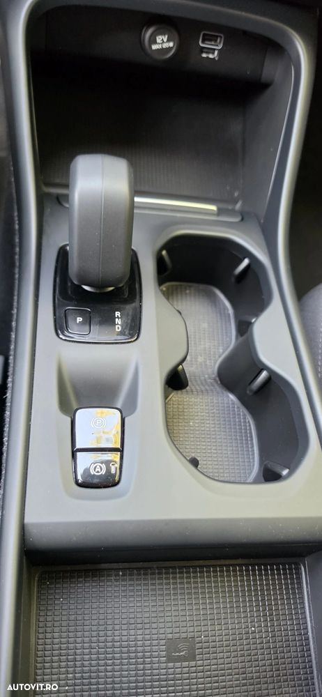 VOLVO XC40 2021 — imagine 7