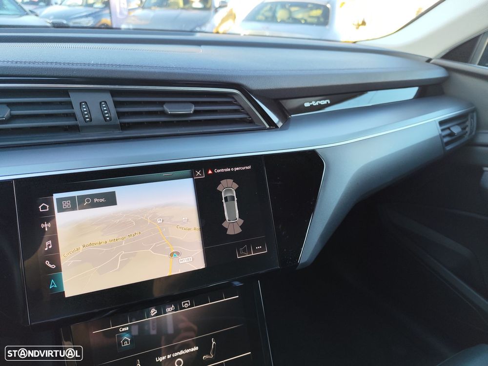 Audi e-tron 55 quattro - 15