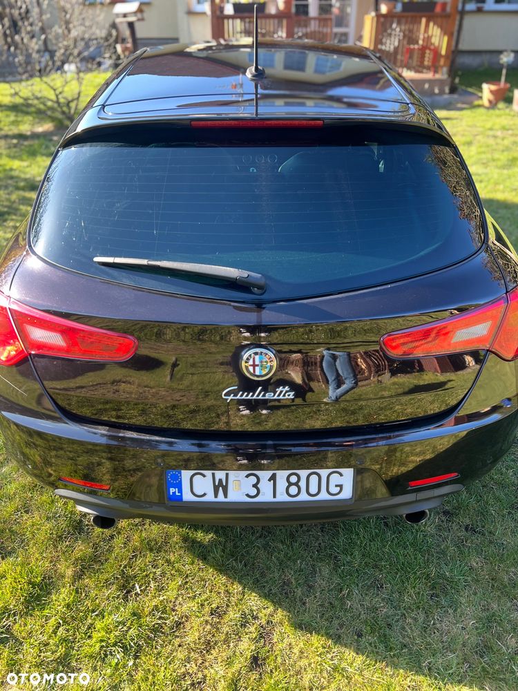Alfa Romeo Giulietta 2.0 JTDM Distinctive - 35