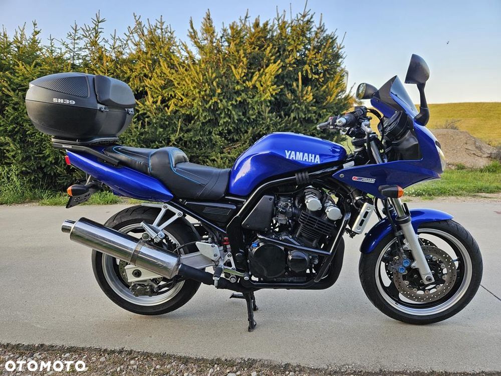Yamaha FZS - 3