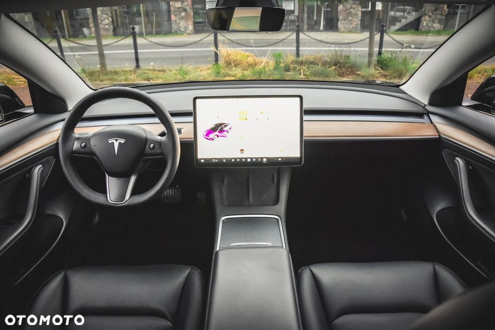 Tesla Model 3 Standard Range Plus - 7