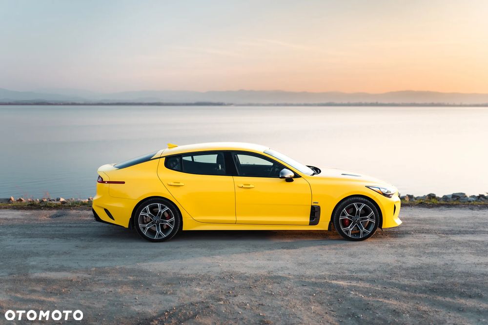 Kia Stinger 3.3 T-GDI AWD OPF GT - 2