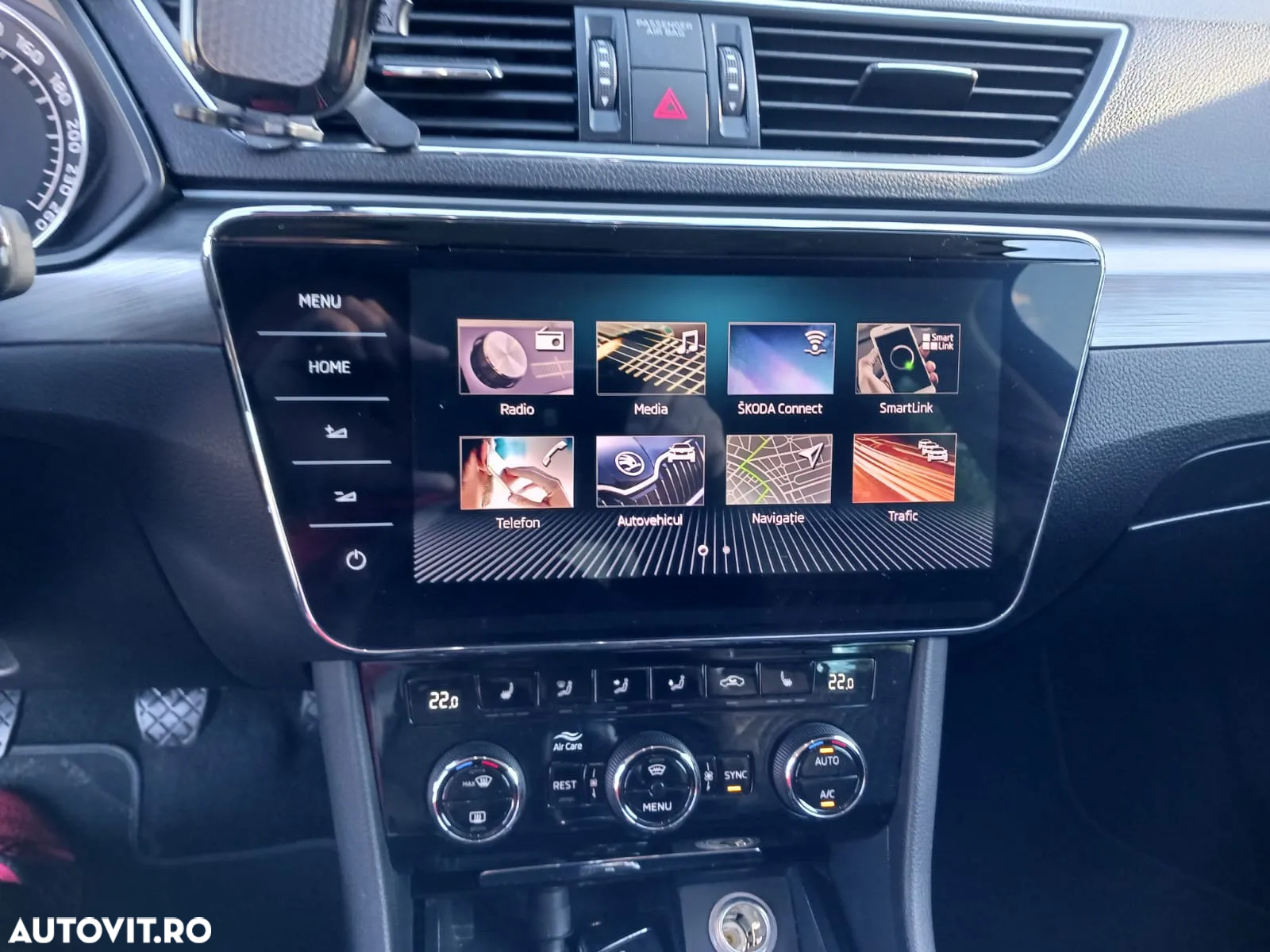 Skoda Superb 2.0 TDI Premium Edition - 13