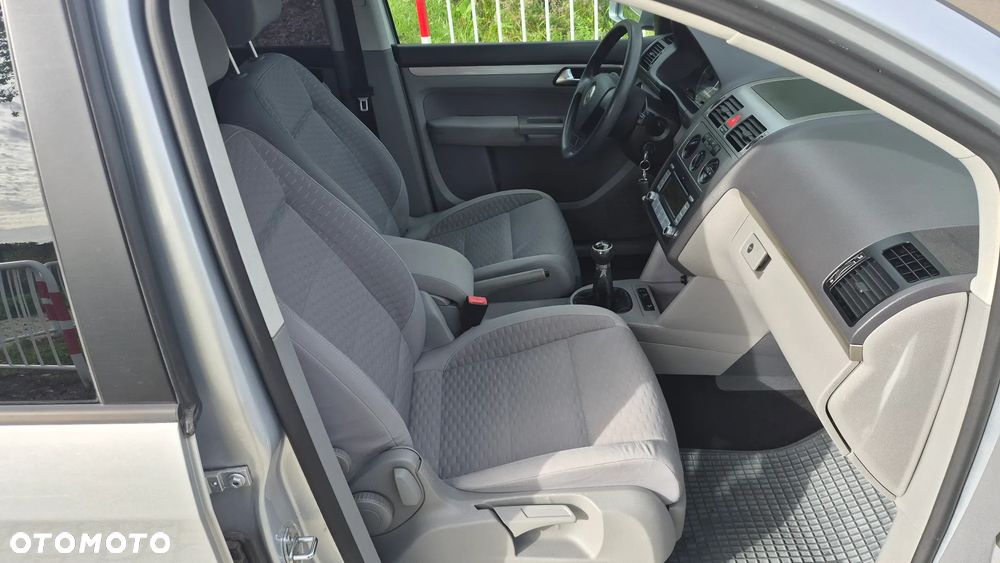 Volkswagen Touran 1.9 TDI Q-Line - 6