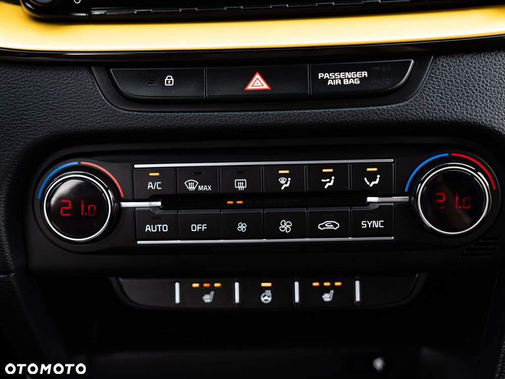 Kia XCeed 1.5 T-GDI Business Line DCT - 38