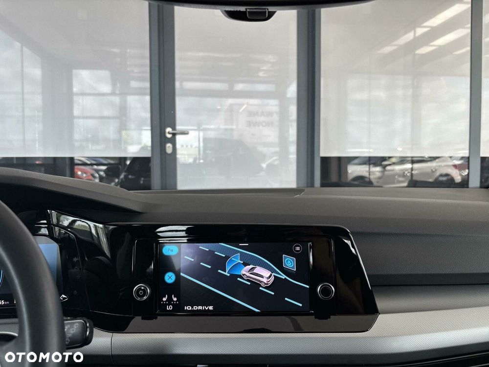 Volkswagen Golf VIII 1.0 TSI Life - 23