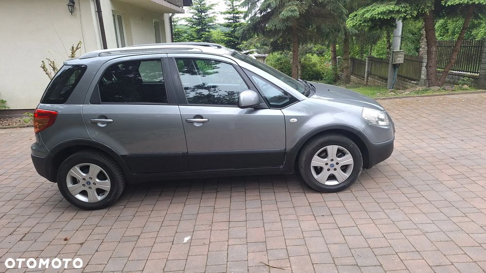 Fiat Sedici 1.9 Multijet DPF 4x4 Dynamic - 4