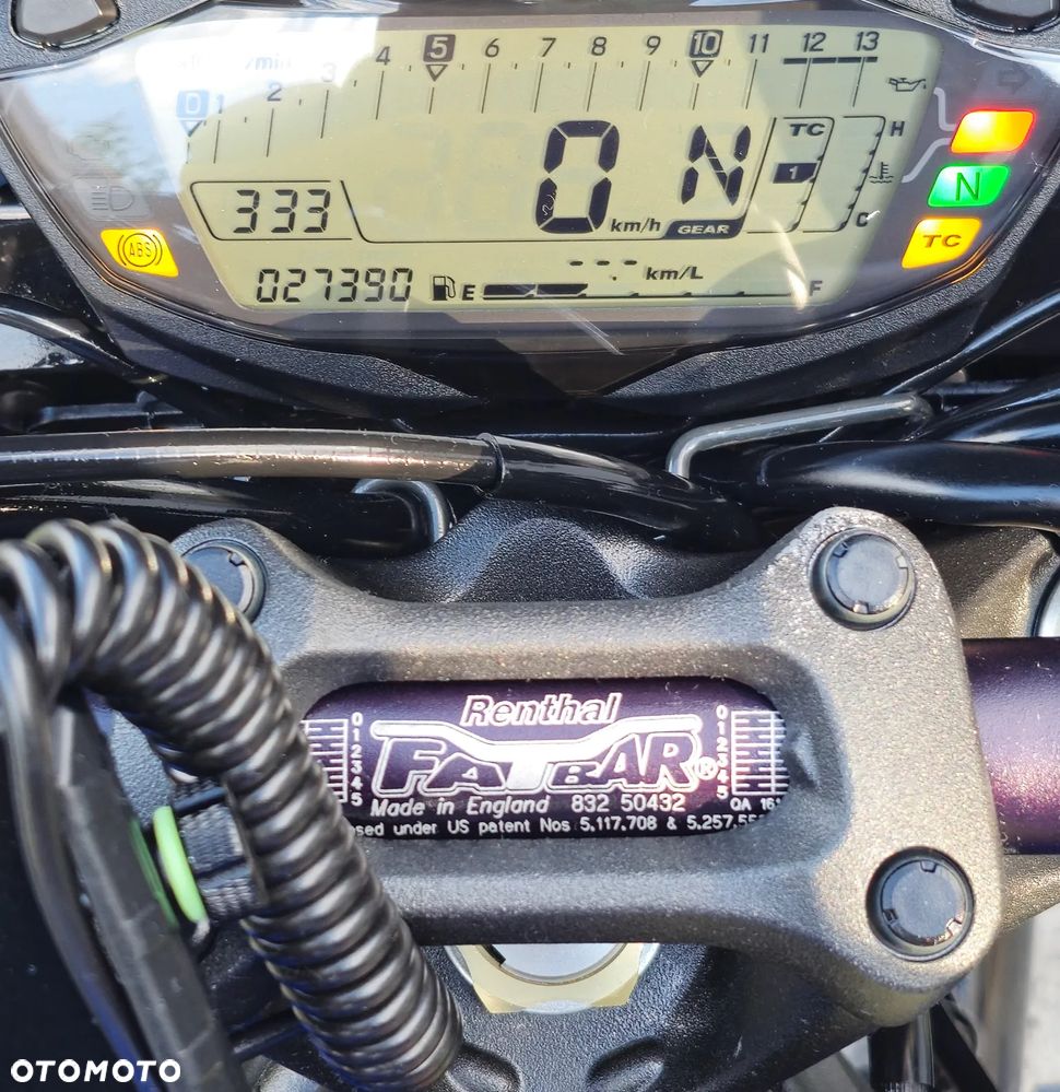 Suzuki GSX 1000 - 10