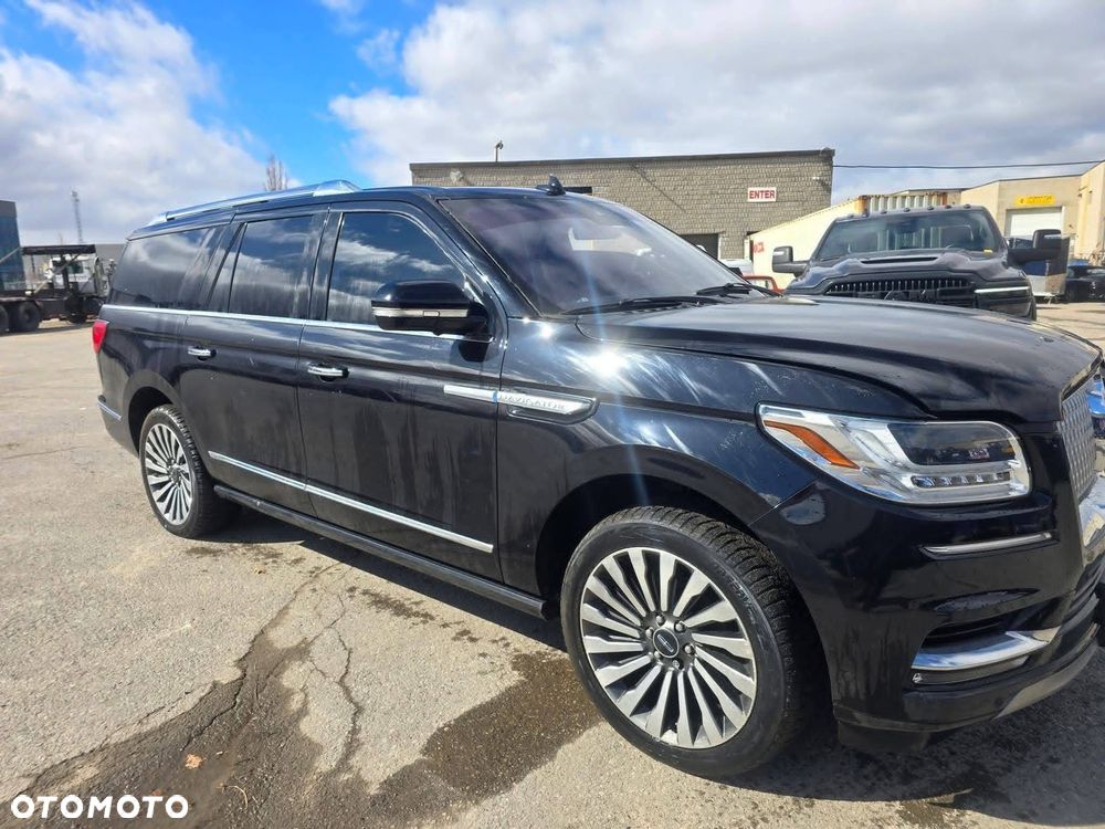 Lincoln Navigator - 4