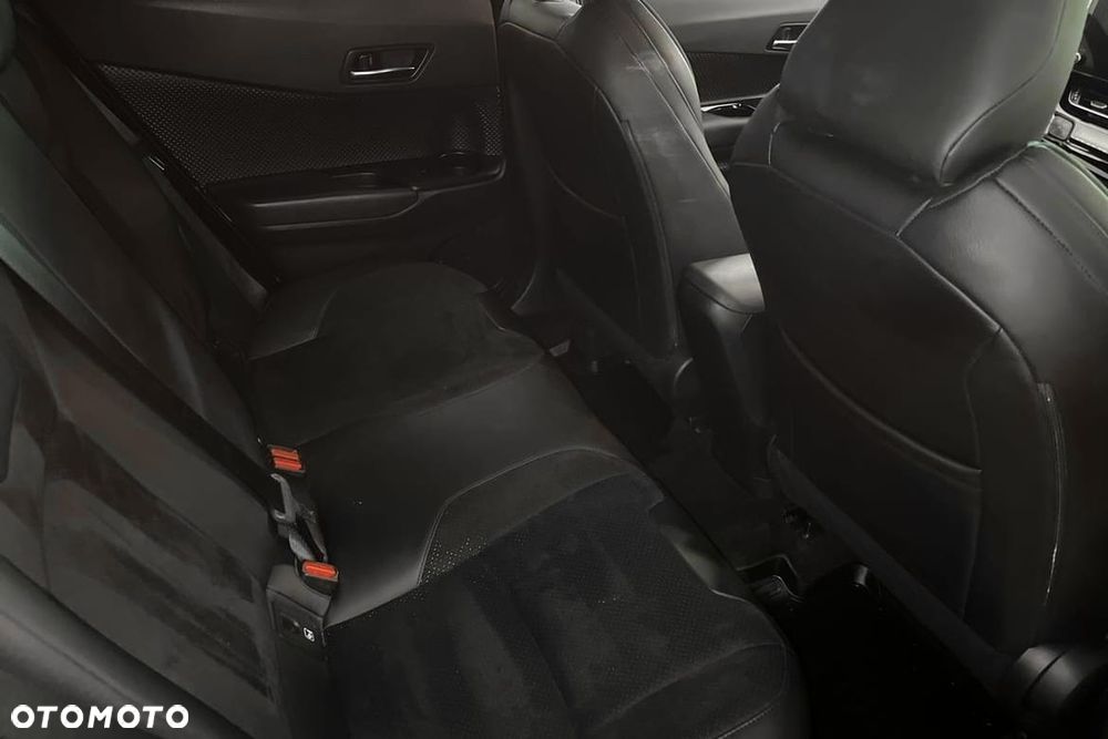 Toyota C-HR Lounge - 9