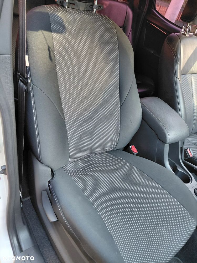Isuzu D-Max 1.9 DC Shiro - 9