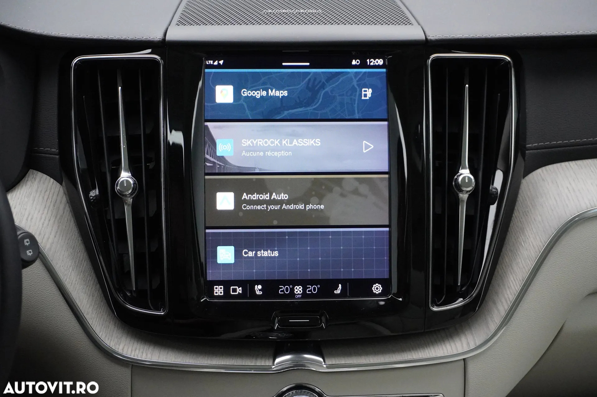 Volvo XC 60 T6 AWD Recharge Geartronic Inscription - 34