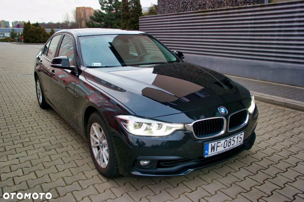 BMW Seria 3 318i - 7
