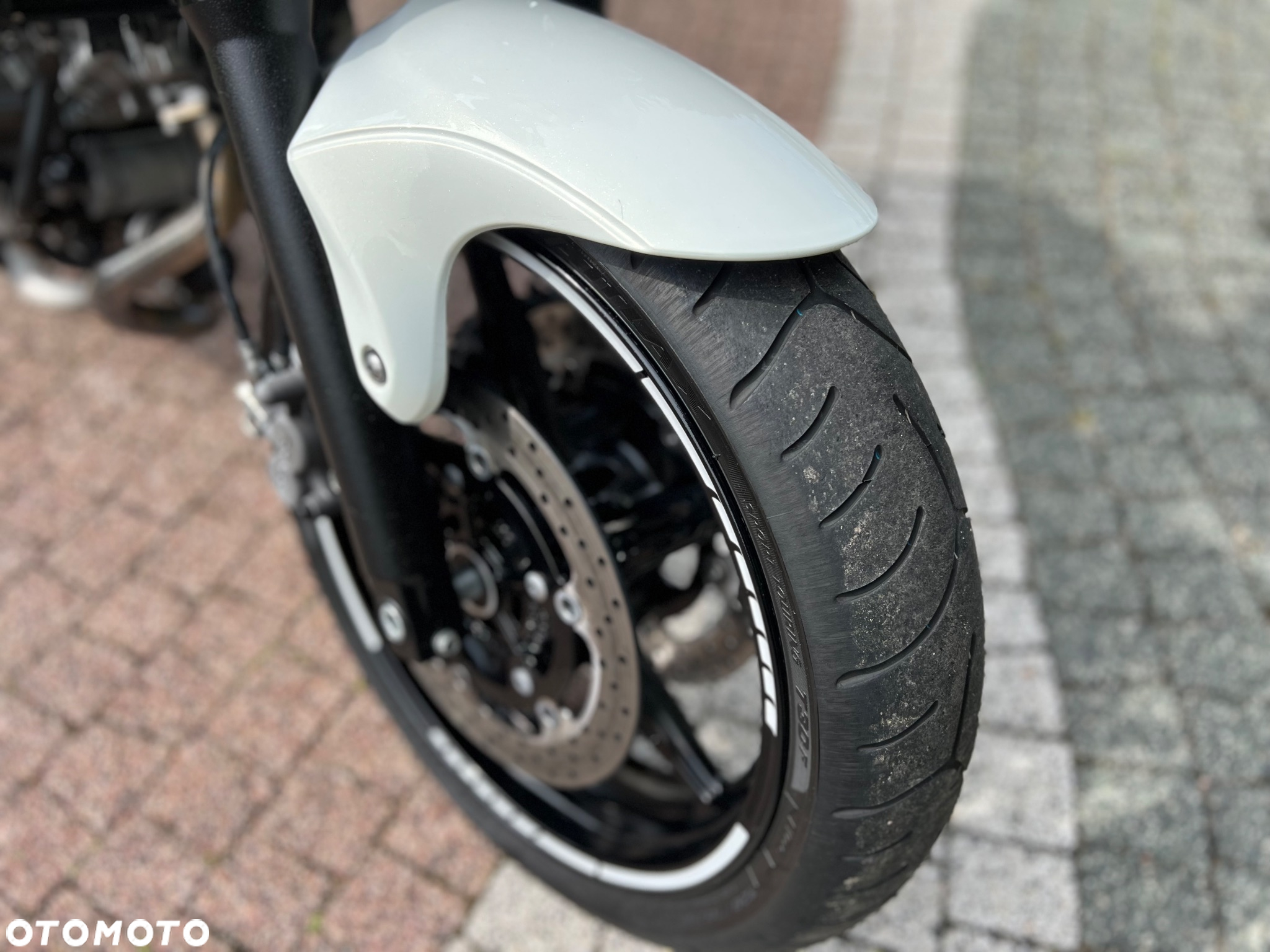 Suzuki Gladius - 4