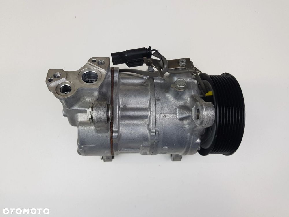 Kompresor Sprężarka klimatyzacji BMW X3 G01 X4 G02 G20 G22 7948805 - 7