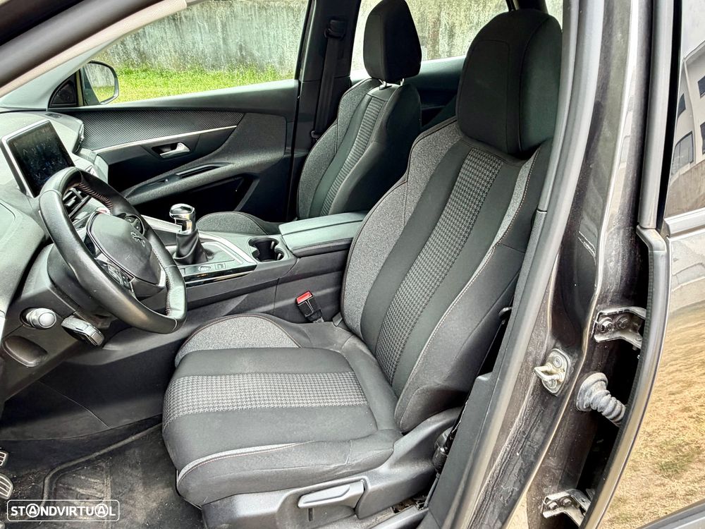 Peugeot 3008 1.5 BlueHDi GT - 8
