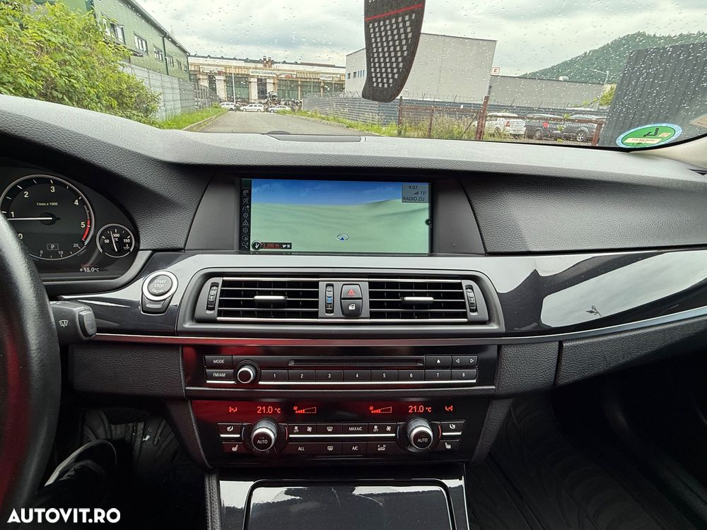 BMW Seria 5 520d Touring BluePerformance Aut. - 9