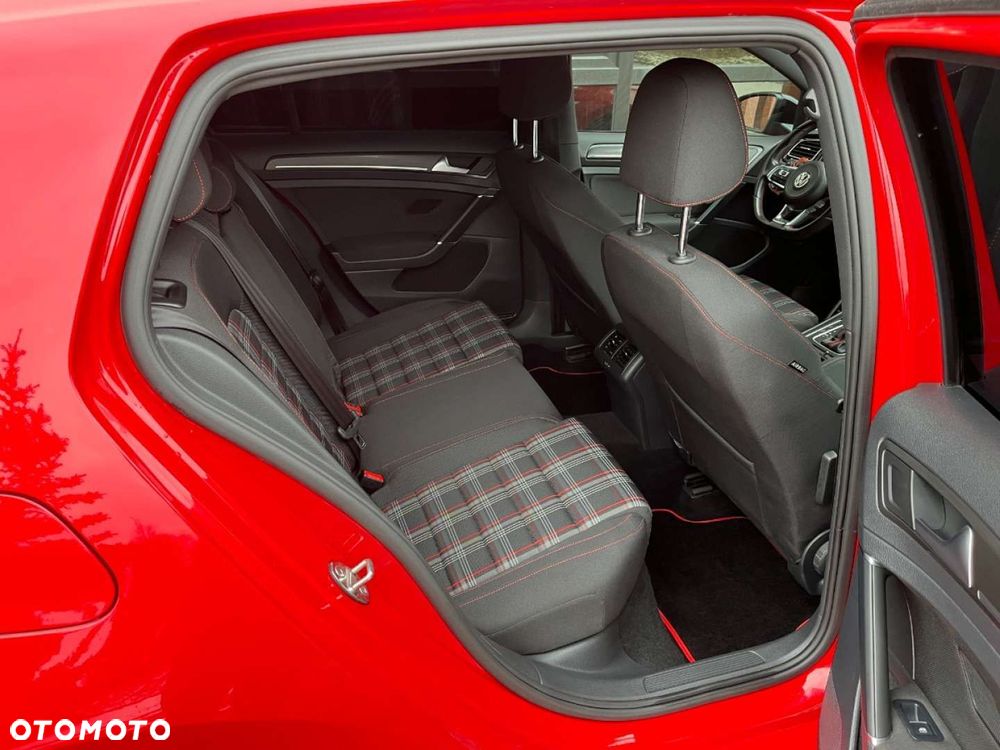 Volkswagen Golf 2.0 TSI GTI DSG - 32