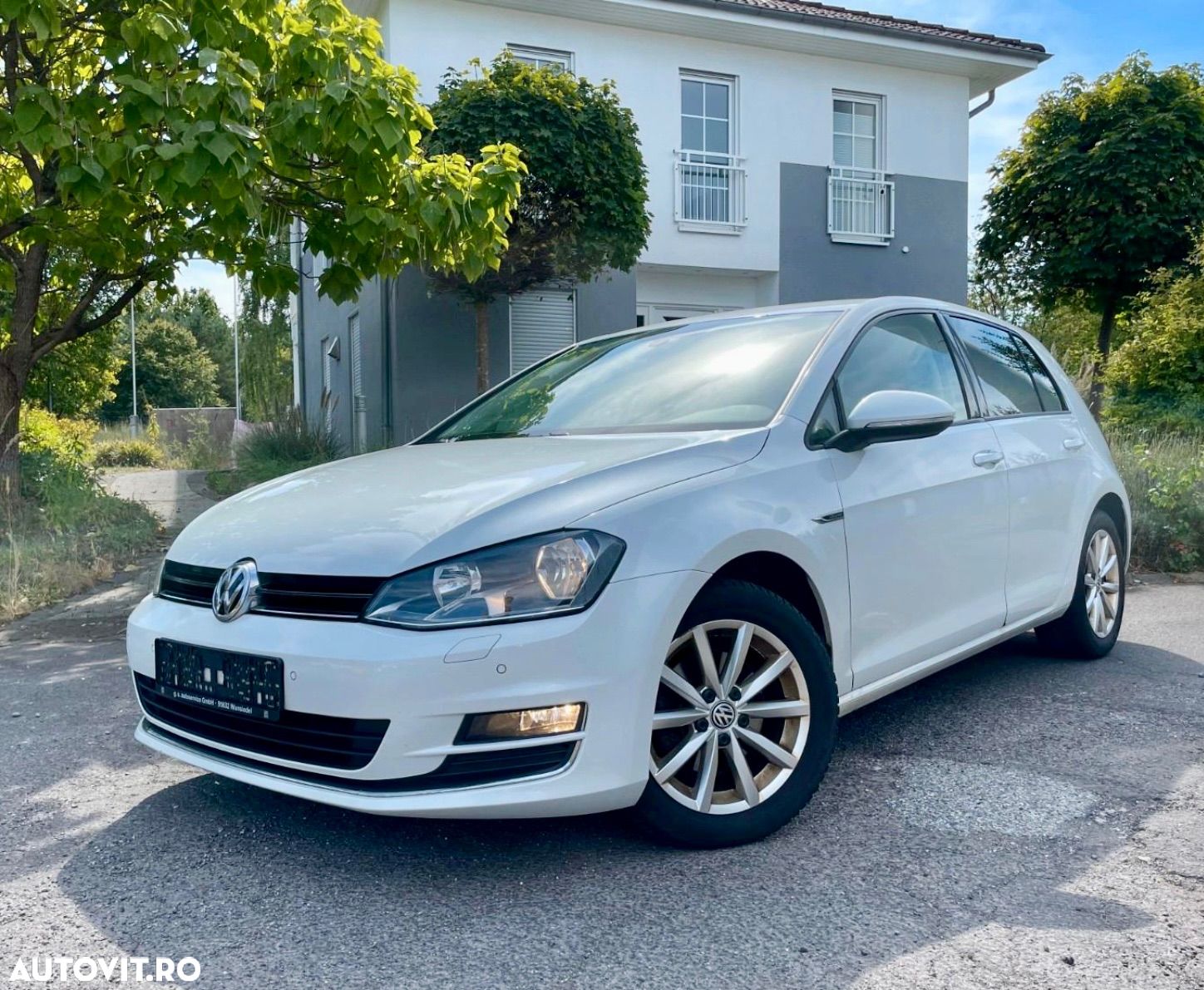 Volkswagen Golf 1.4 TSI BlueMotion Technology Lounge - 1