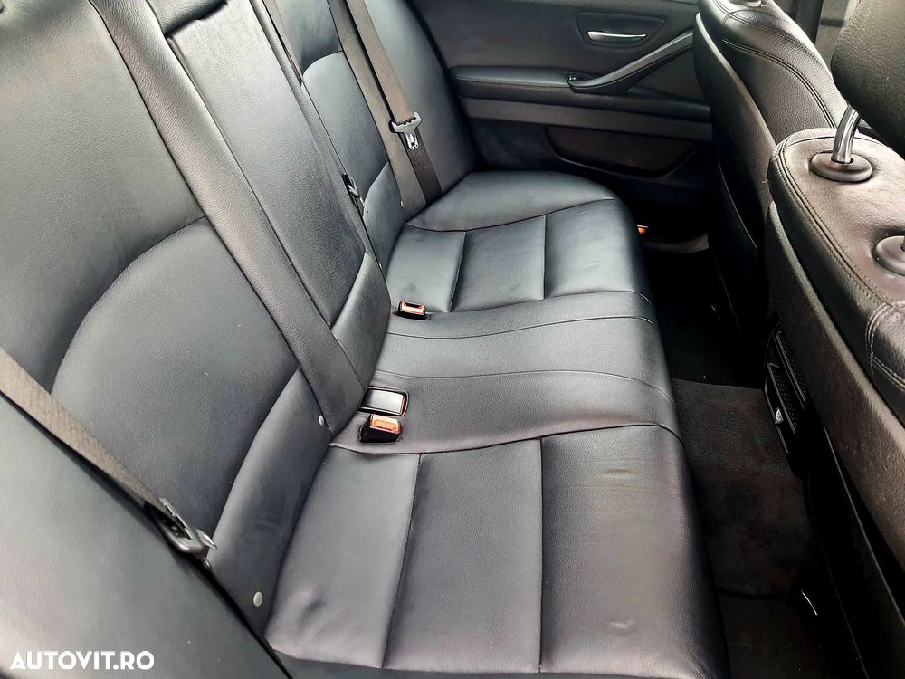 BMW Seria 5 530d AT - 17