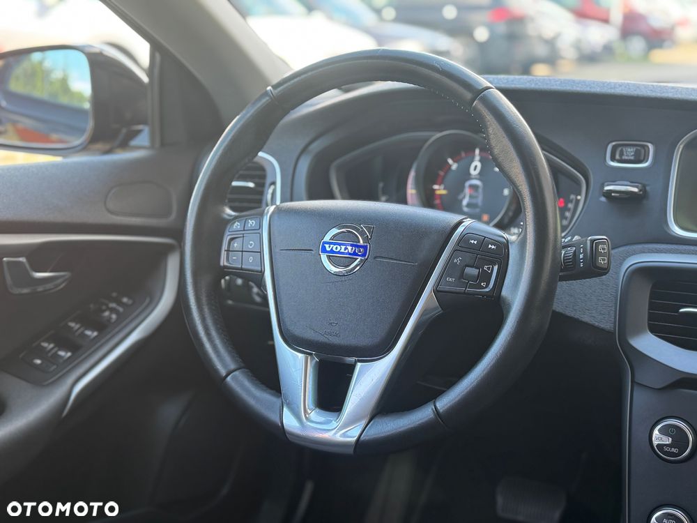 Volvo V40 Cross Country D2 Geartronic Summum - 17