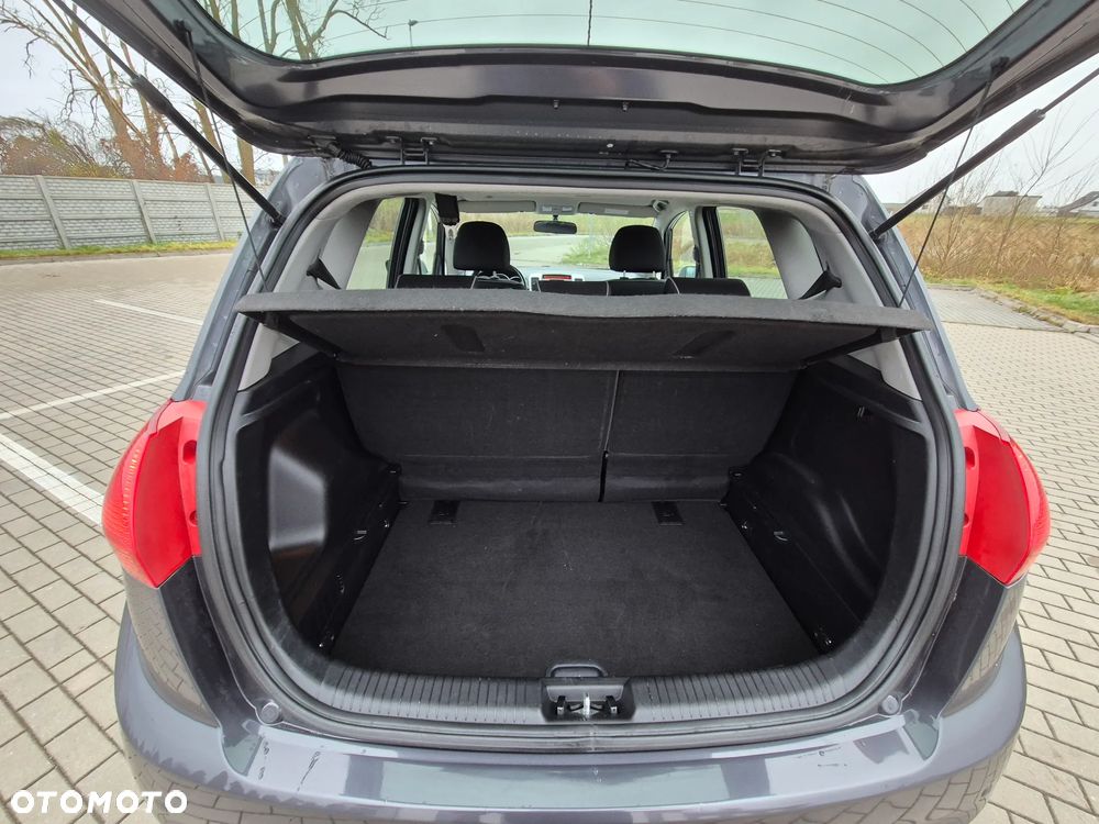 Kia Venga 1.4 CRDi 90 Edition 7 - 22