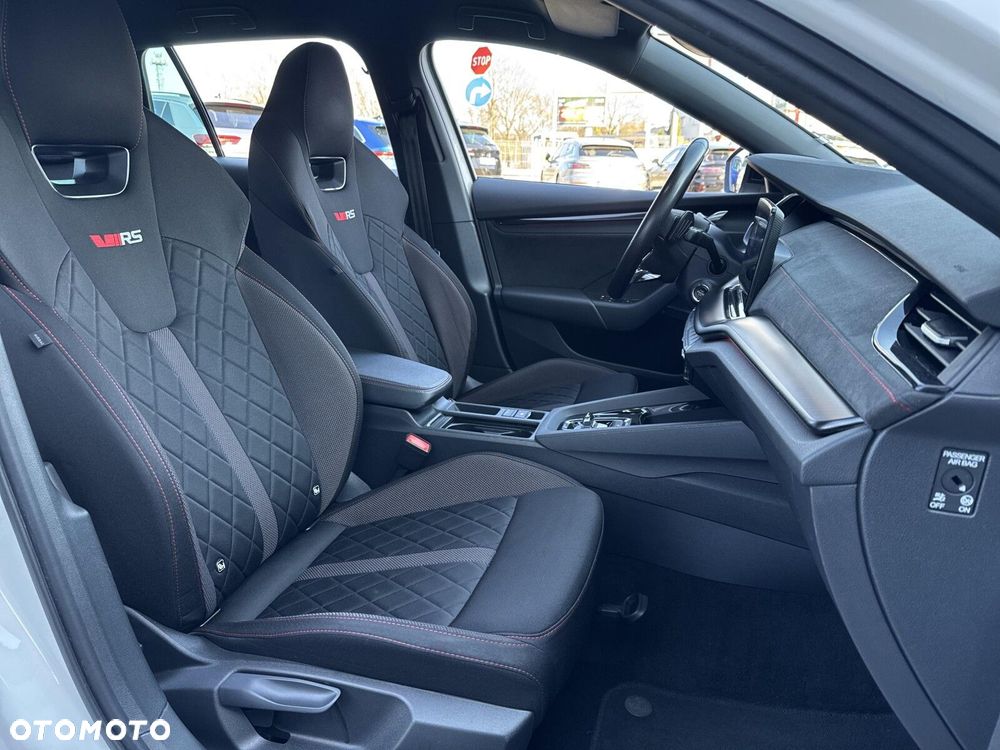 Skoda Octavia 2.0 TDI RS DSG - 11