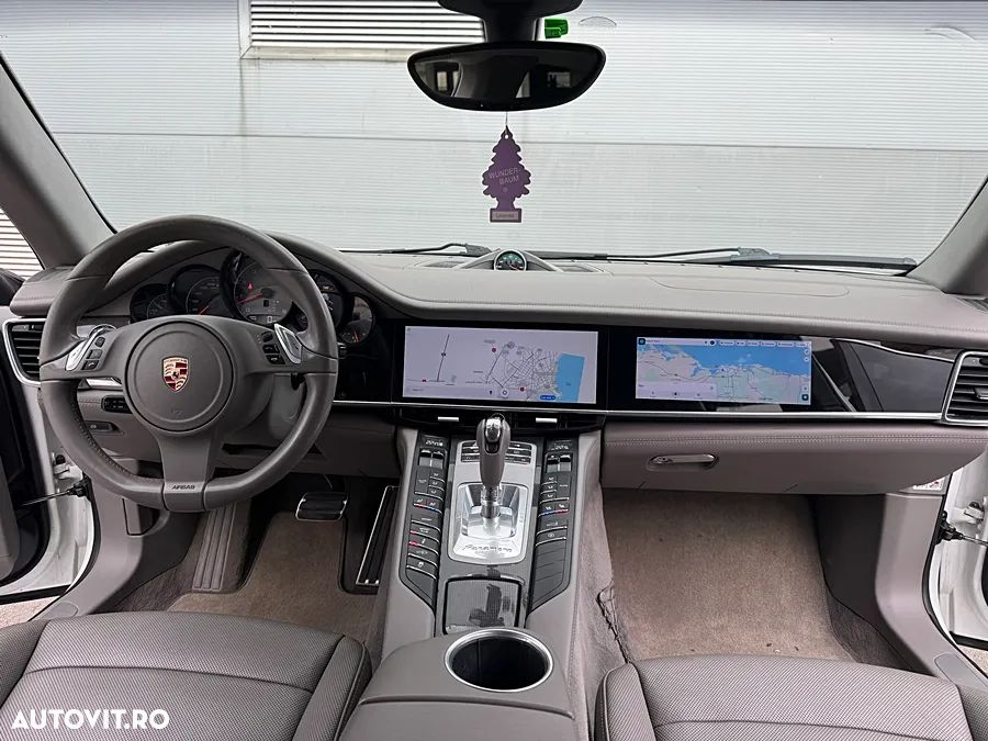 Porsche Panamera 4S PDK - 5