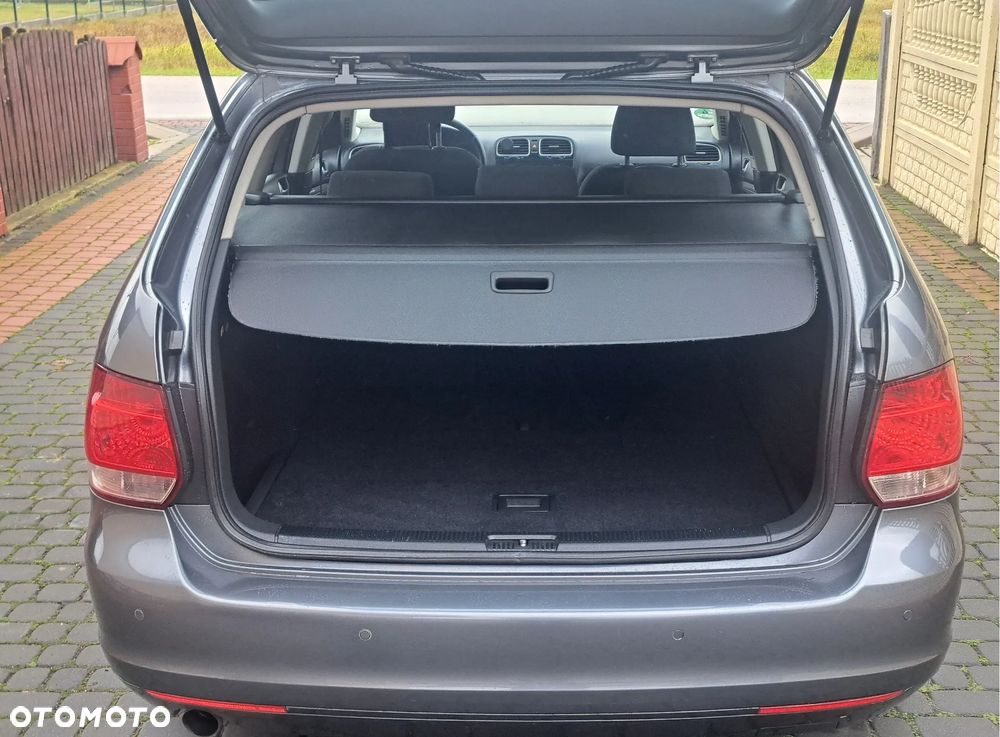 Volkswagen Golf VI 1.6 TDI Comfortline - 10