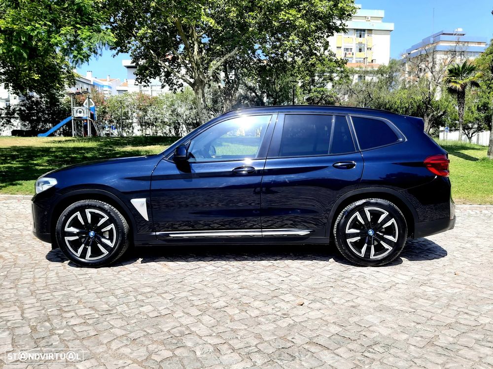 BMW iX3 M Sport Impressive - 23