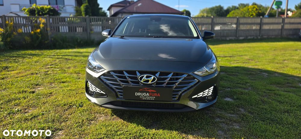 Hyundai i30 1.5 T-GDI 48V Comfort DCT - 4