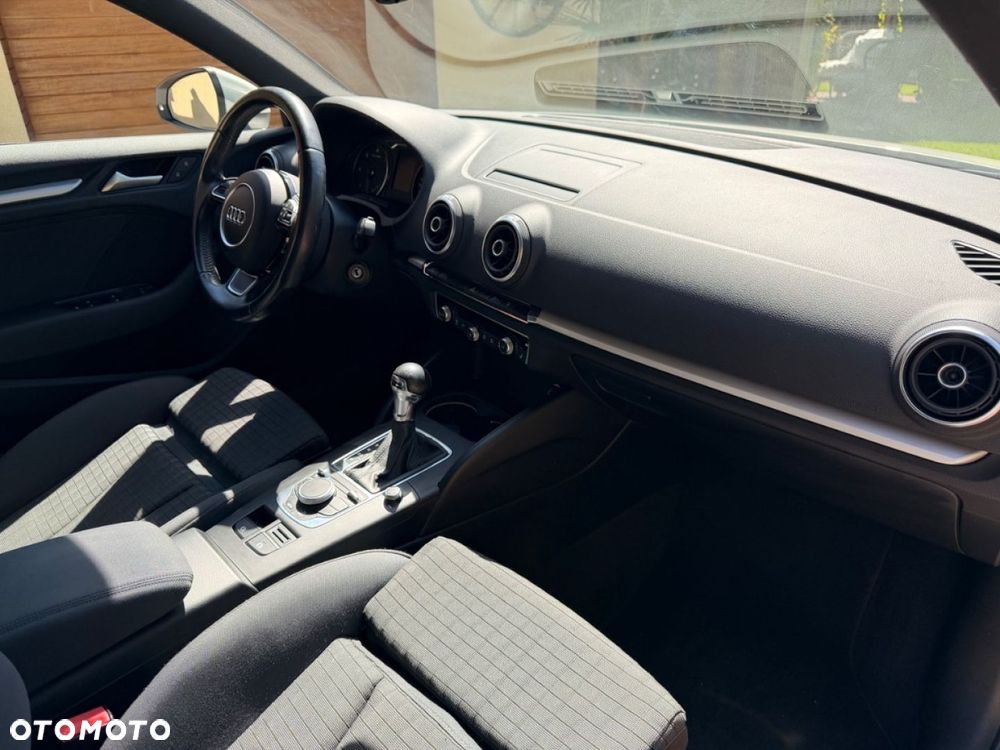 Audi A3 Sportback - 14