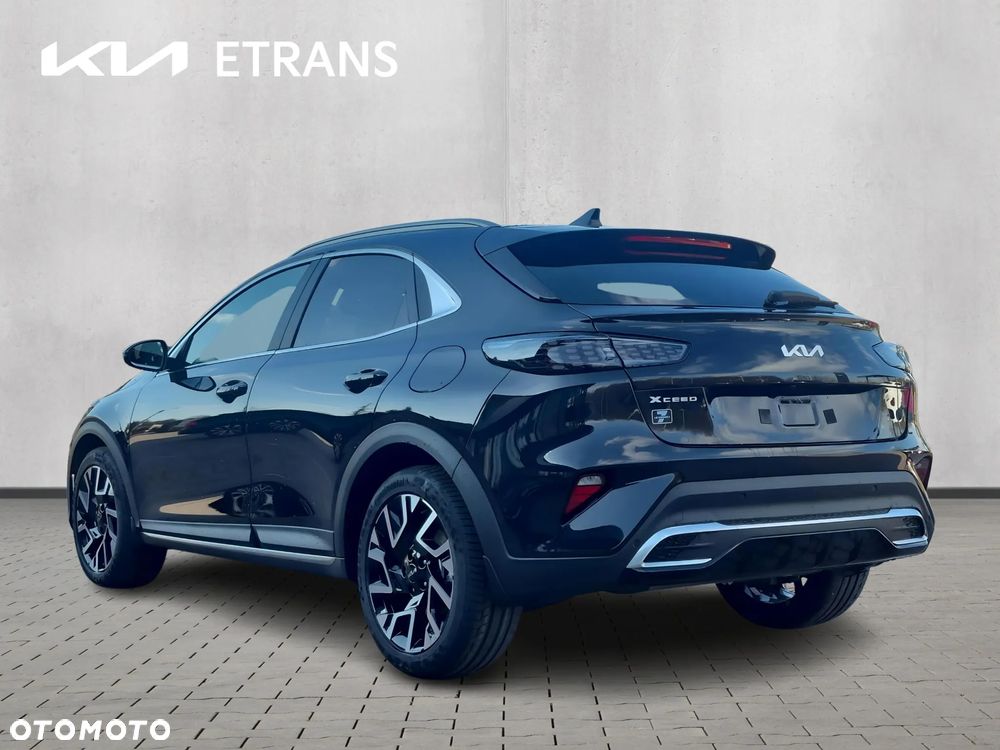 Kia XCeed 1.6 T-GDI Tribute DCT - 3