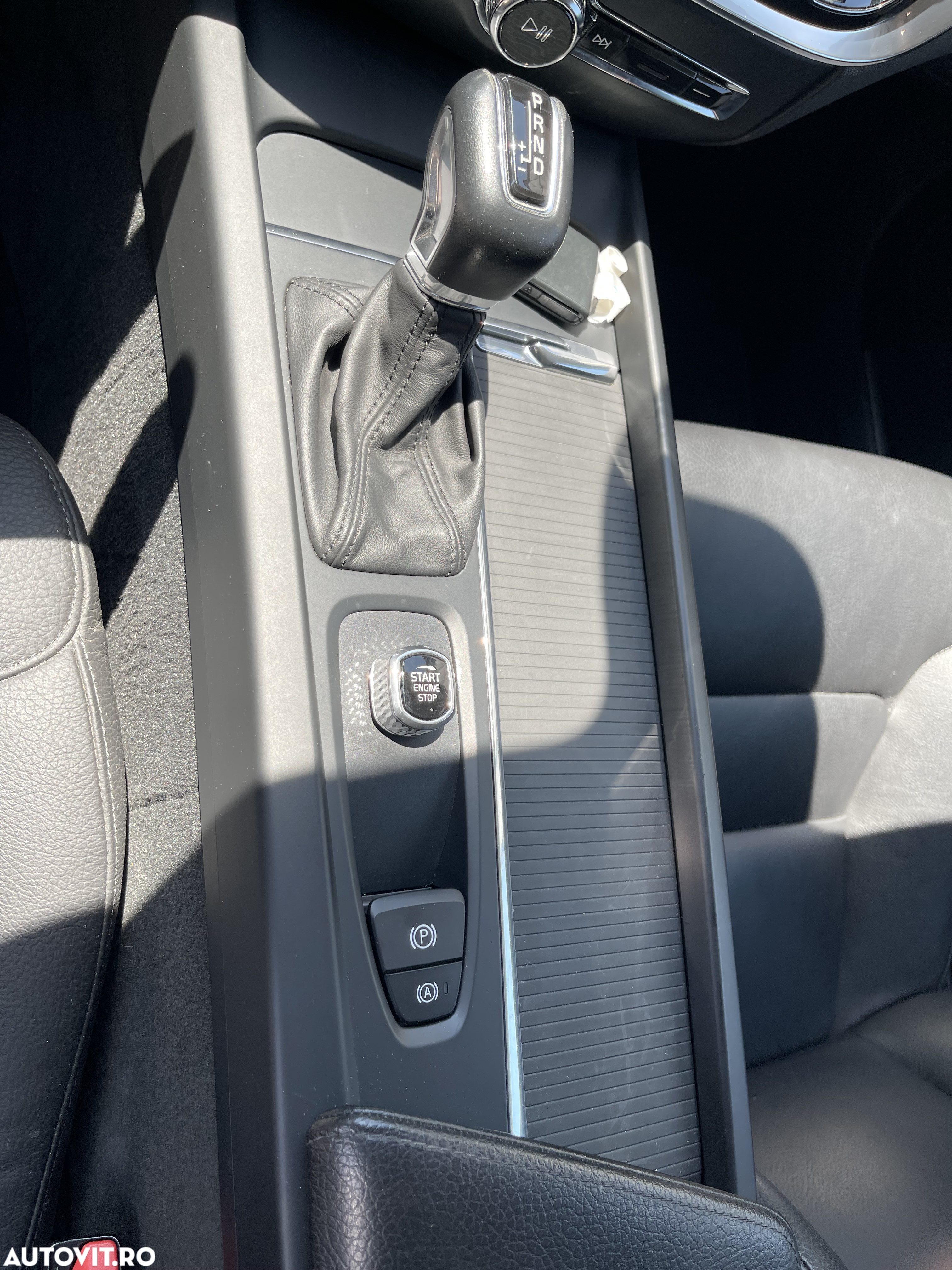 Volvo V60 D4 AWD Momentum - 23