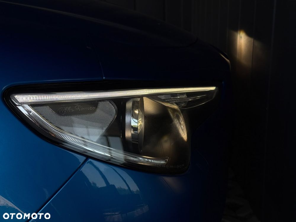 Alfa Romeo Stelvio 2.0 Turbo Veloce Q4 - 25